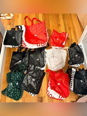Lululemon Reusable Tote Bags Bundle (11) total) - Red, Black, White, Green